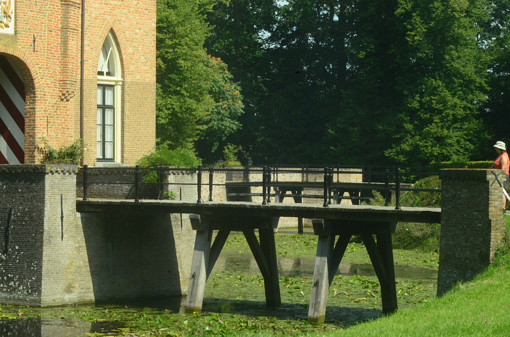 Houten brug bij kasteel Soelen Houten brug bij kasteel Soelen